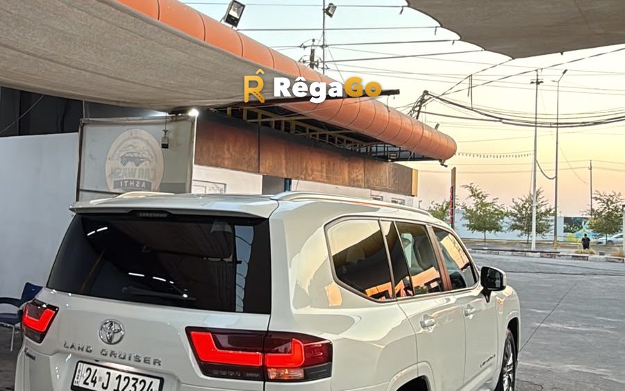 LAND CRUISER